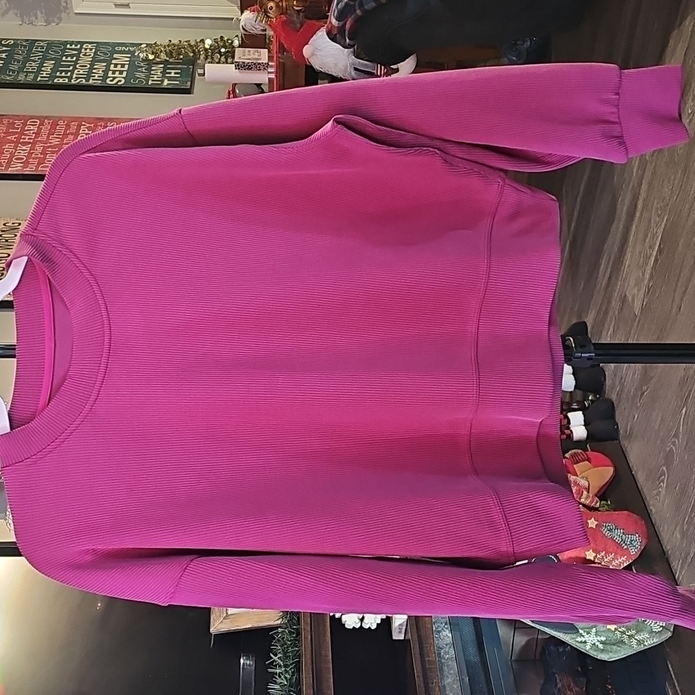 Lululemon Softstreme Ribbed Crewneck Sweatshirt. Sz 6 Mint Condition, Gorgeous!